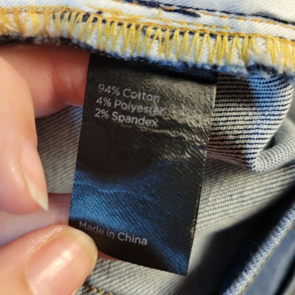 Flint and Tinder Mens Straight Fit Jeans 38x34 Medium Wash Blue F-520032 NWT
